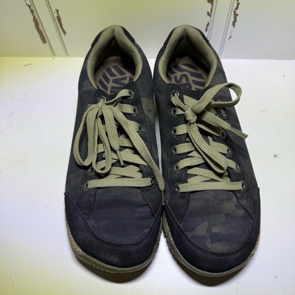 VIKTOS Overbeach Low Shoes Mens Size 9.5 Camo Tactical Sneakers Camouflage - Picture 3 of 9